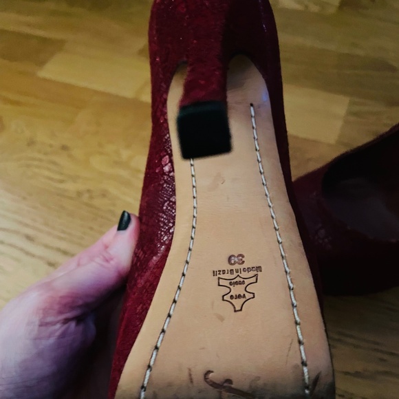 Red Alice and Olivia platform stilettos size 39 - Picture 4 of 5